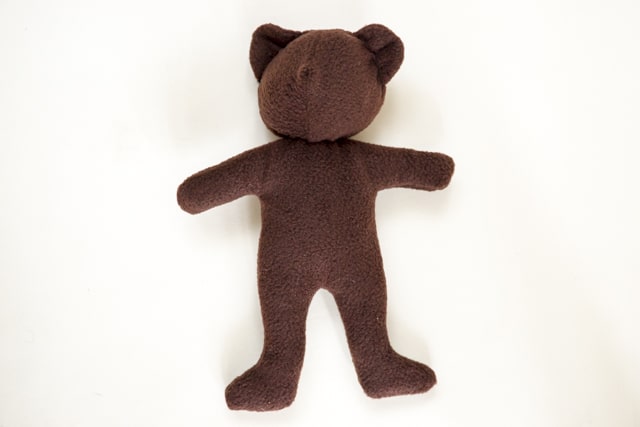 Teddybär nähen - fertig zusammengenähter Bär