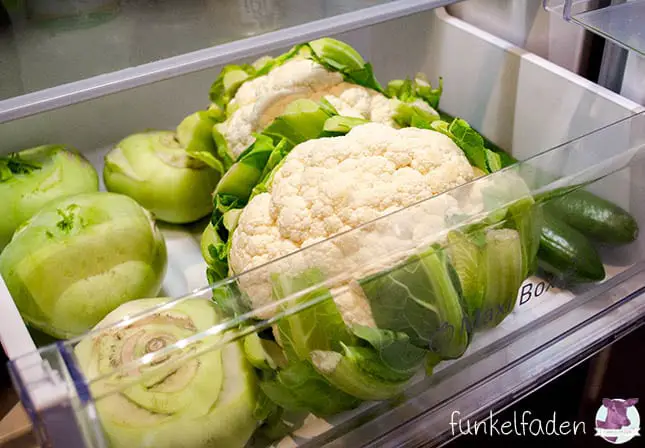 Grünes Gemüse im Bauknecht Kühlschrank aufbewahren