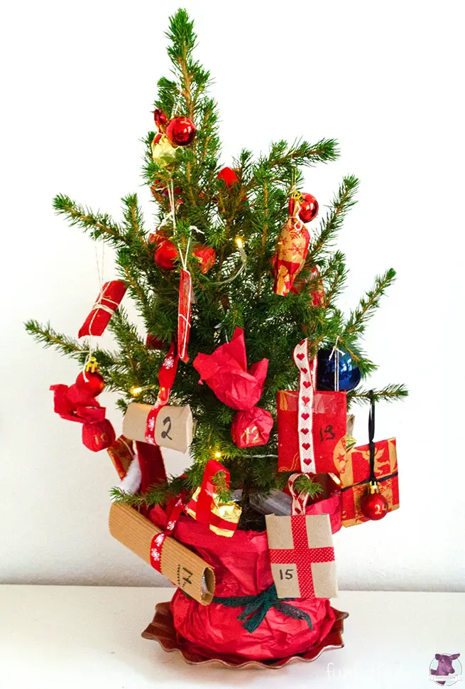 DIY- Adventskalender basteln mit Baum