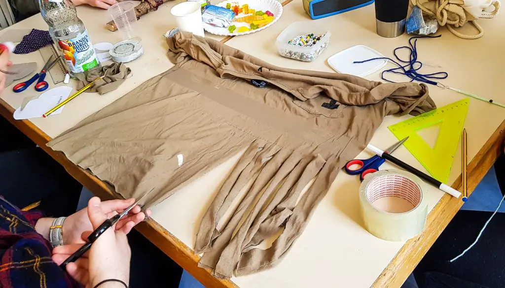 Anleitung - Batik Shirts mit Knotentechnik selber machen DIY-Festival-Style