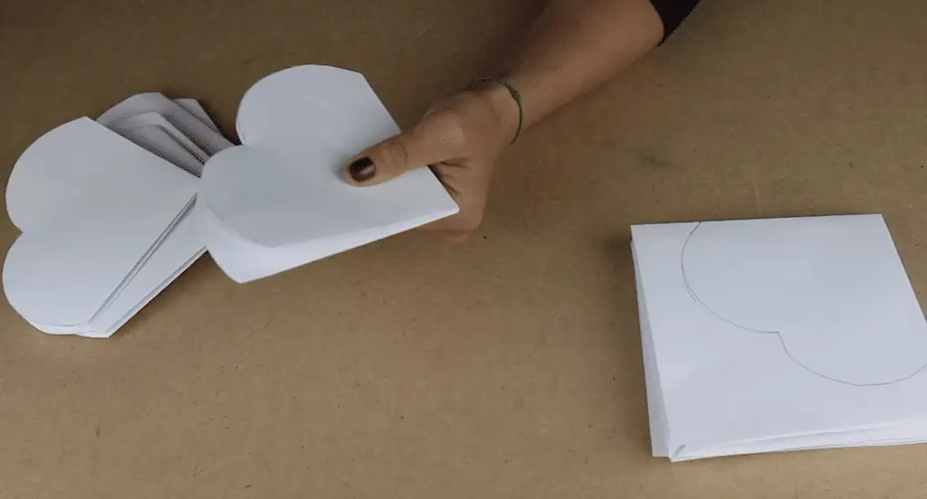 Gratis Bastelanleitung - DIY Geschenk Herzbuch basteln für Hochzeit oder Muttertag
