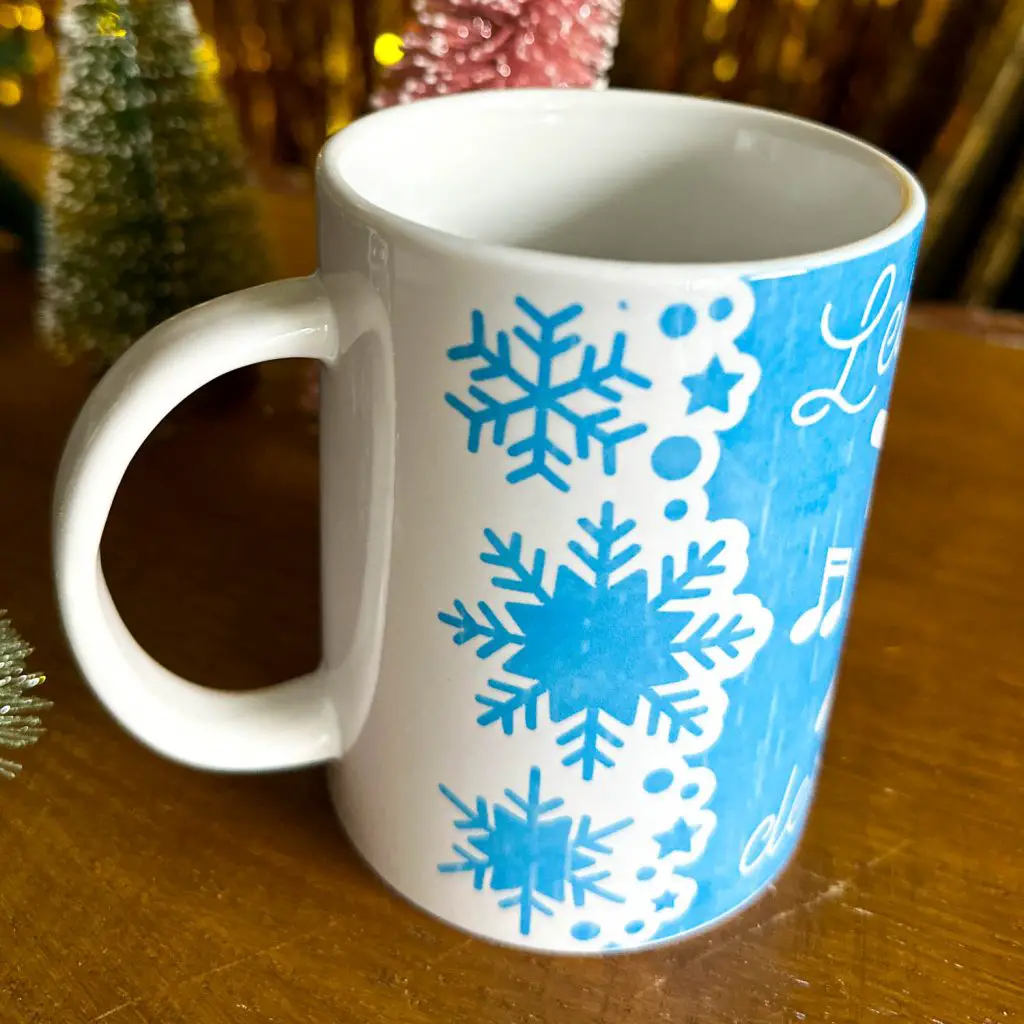Weihnachtstassen selber machen mit Cricut Mug Press 2