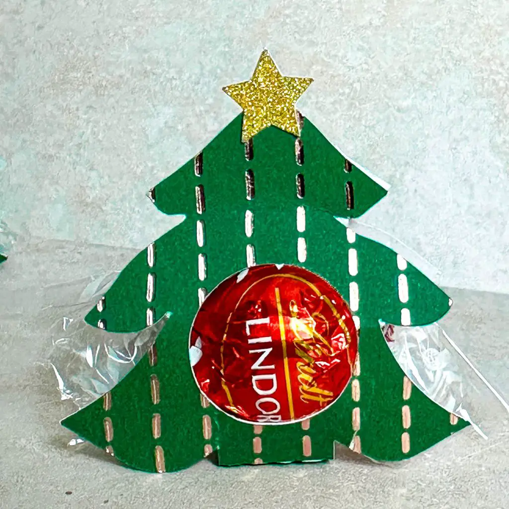 Kostenlose Plotterdatei Weihnachtsbaum Süßigkeiten verpackungen Weihnachten basteln 